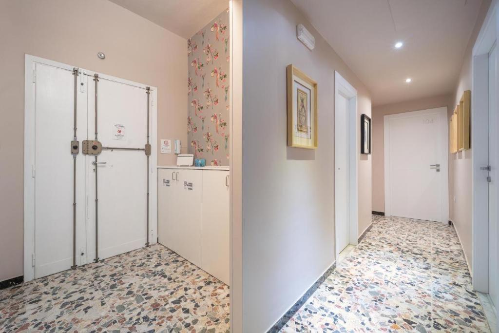 Boutique Rooms Carbonazzi 17 Cagliari Exteriér fotografie